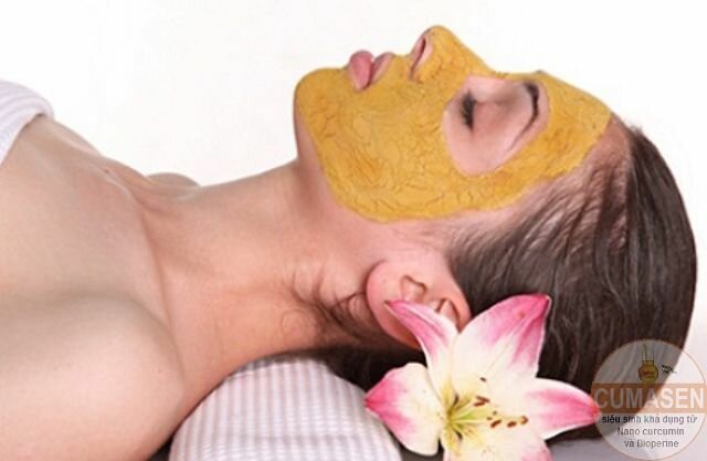 Cách dùng tinh bột nghệ vàng nguyên chất để làm đẹp